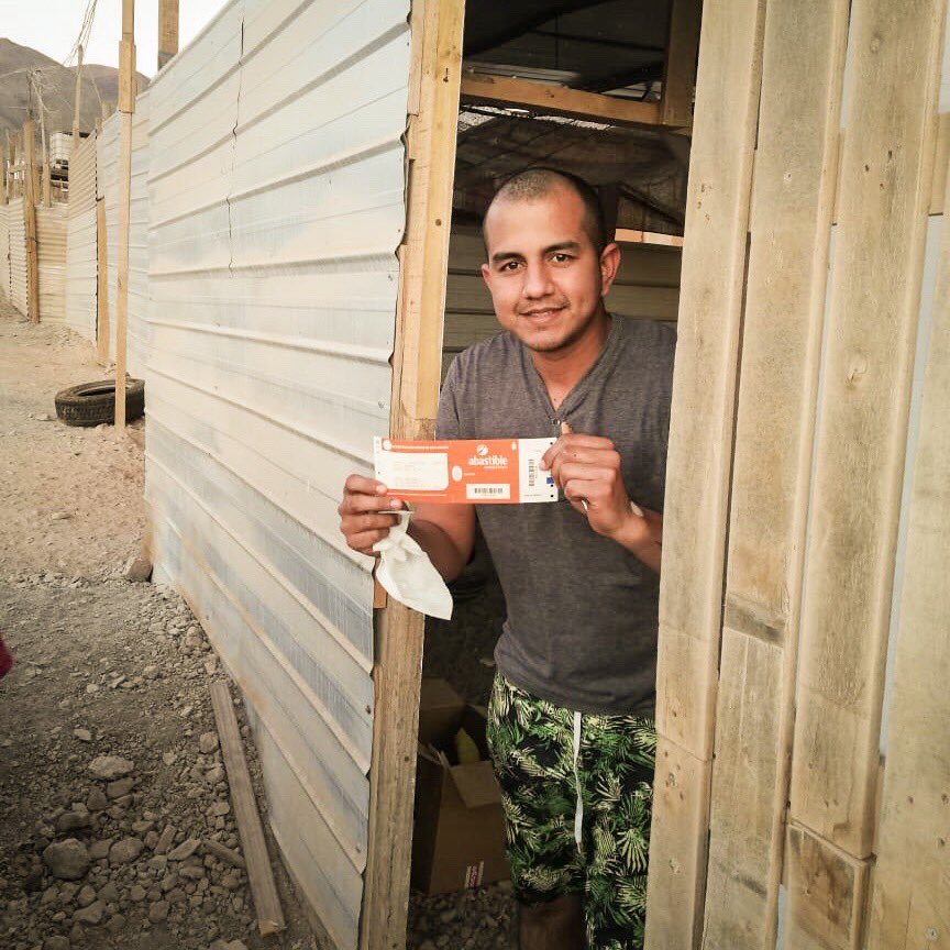 TECHOChile's tweet photo. Hoy terminamos nuestro proyecto #ChileComparte Calor 🧡 cuyo objetivo fue apoyar con la entrega de gas a las familias más vulnerables de las comunidades con las que trabajamos. https://t.co/pOmpXmkTYA