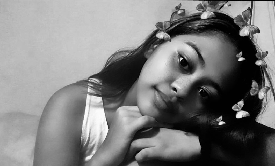 agchimon's tweet image. black and white hits different, especially with the gun atthaphan

[ #blsd #blselfieday #blselcaday #blselca ]