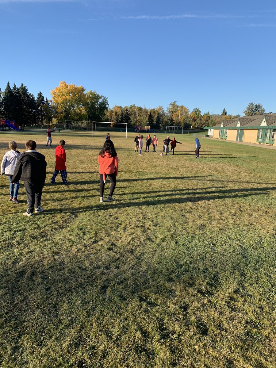 What a great way to start our day. Playing a classic game of yards. @FVSpecialPlace #healthyrdpsd #FairviewRocks