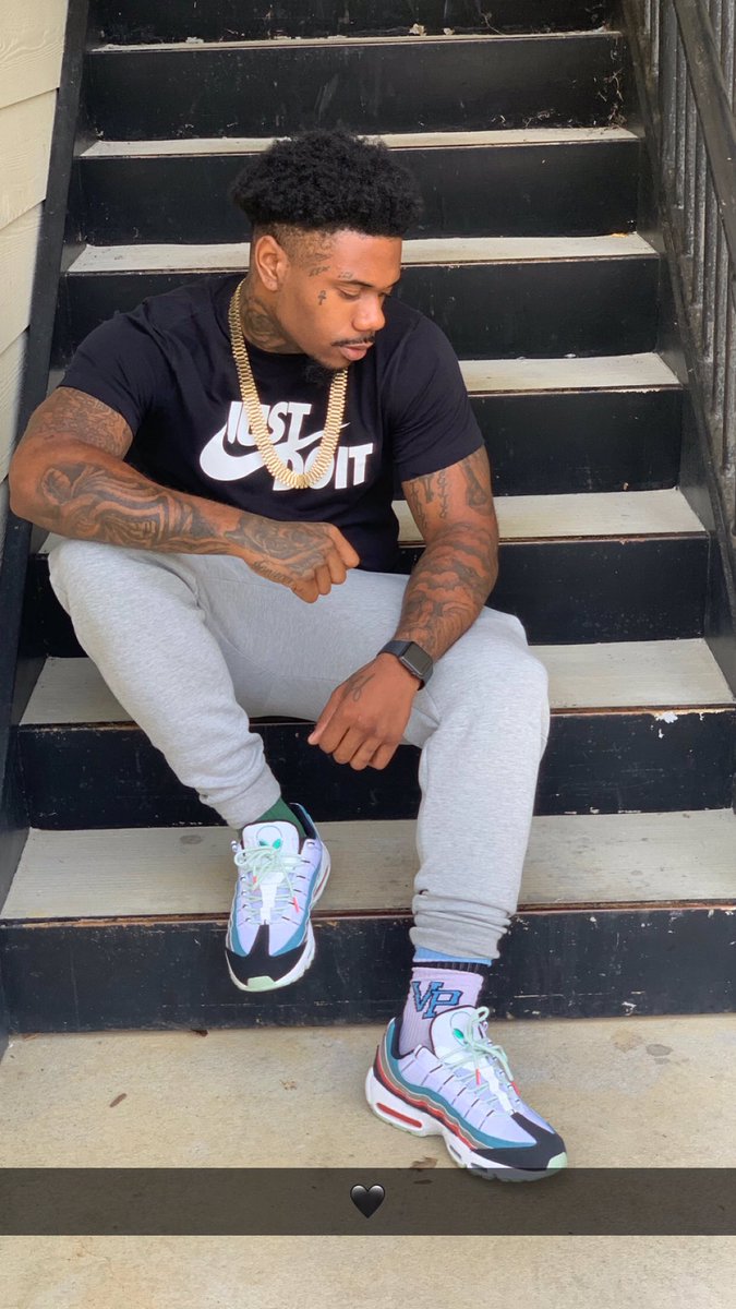 Zechariah Holifield tweet media