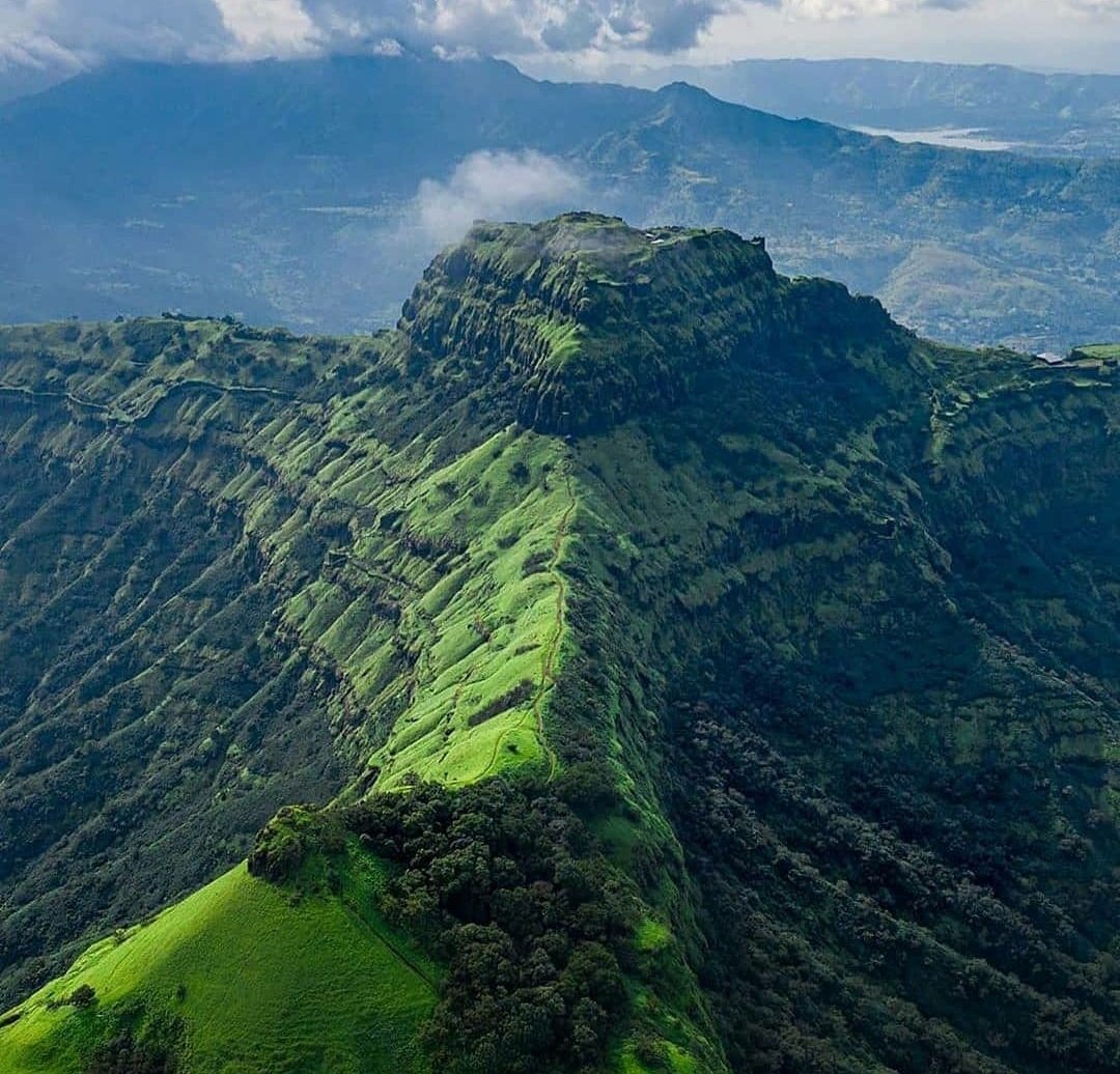 Rajgad Fort, Maharashtra
📸: @imjagdishpatil
#Travel #Maharashtra
https://t.co/kZR3ohH18E https://t.co/9tGg3v9LsM