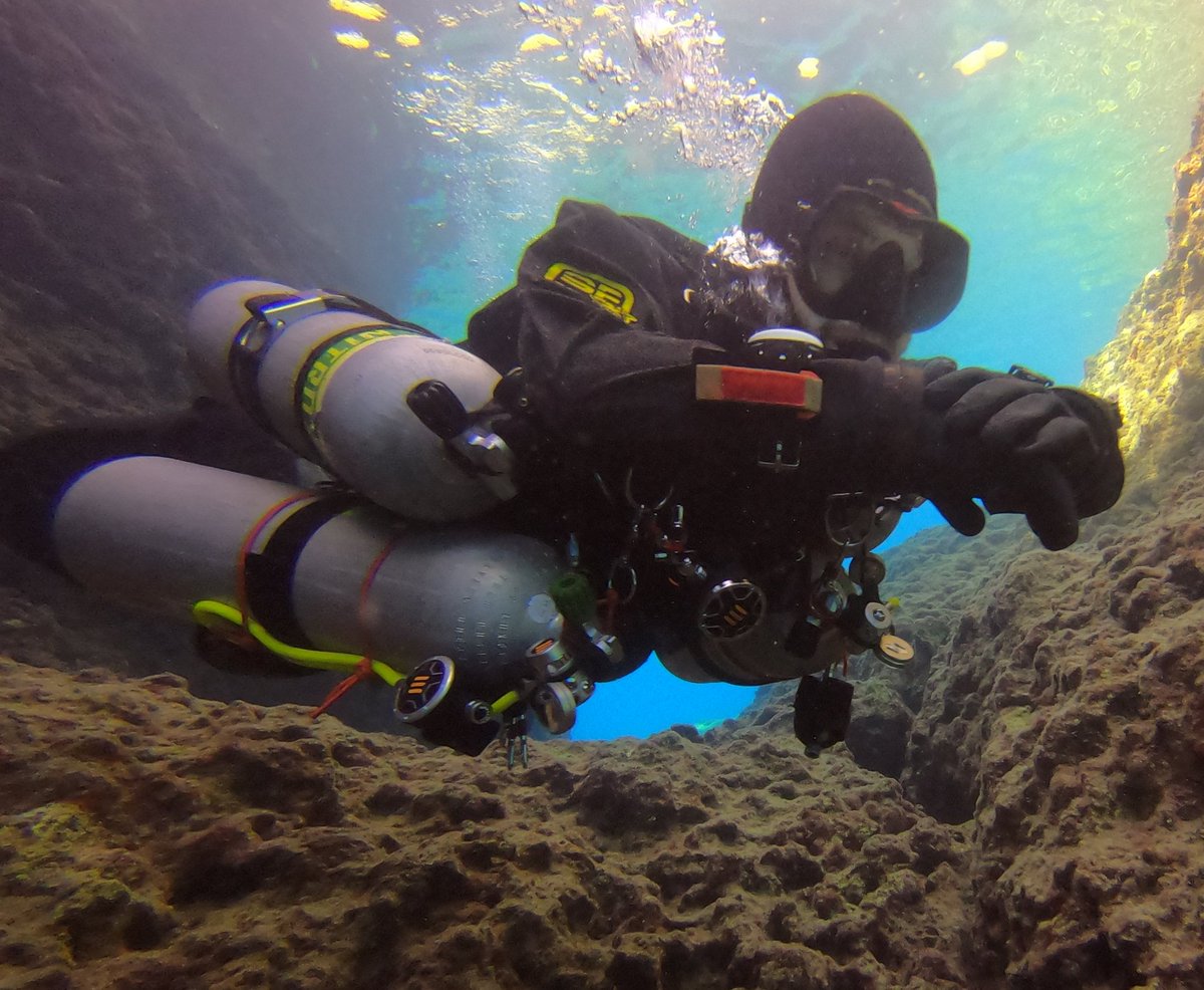 ppaulweber's tweet photo. Since #practice is everything, I've done some great #tecsidemount #tec45 #tec50 #skills practice with @LepiaDiveCentre today 🤘 😎 🤘 thanks to Toni for the #dive, #pics, and #video 👌
#scuba #diving #tecdiving #sidemount #tecline #sftech #xdeep #finnsub #ostcplus #gopro https://t.co/mIFeMu6DrW