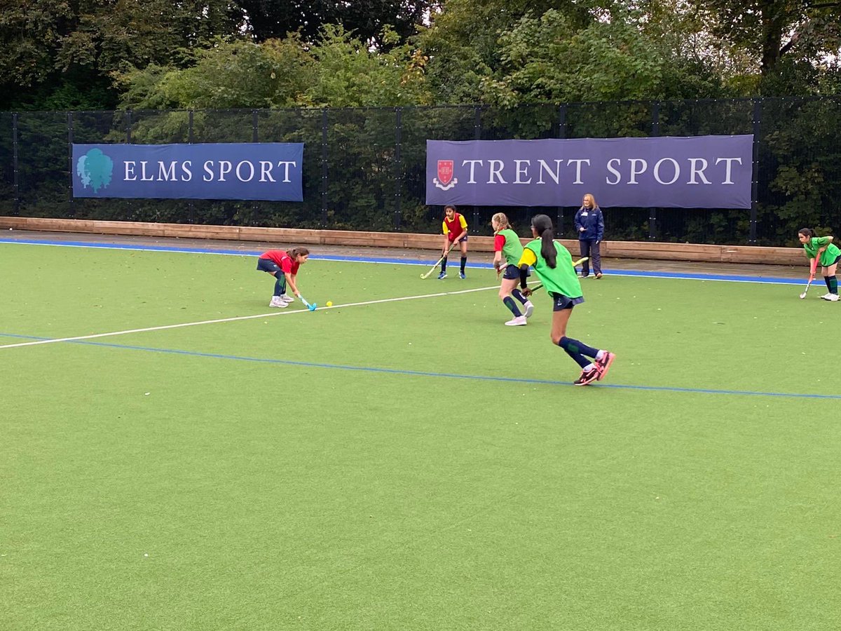 ElmsSchool's tweet image. Fantastic Fast and Furious Fives Festival for The Elms U11 Hockey and Rugby. What a great display of sportsmanship 🏑🏉 #ElmsSport 🟢🔵🟢 @TrentSport @RFU_schools @EnglandRugby @EnglandHockey @iapsuksport