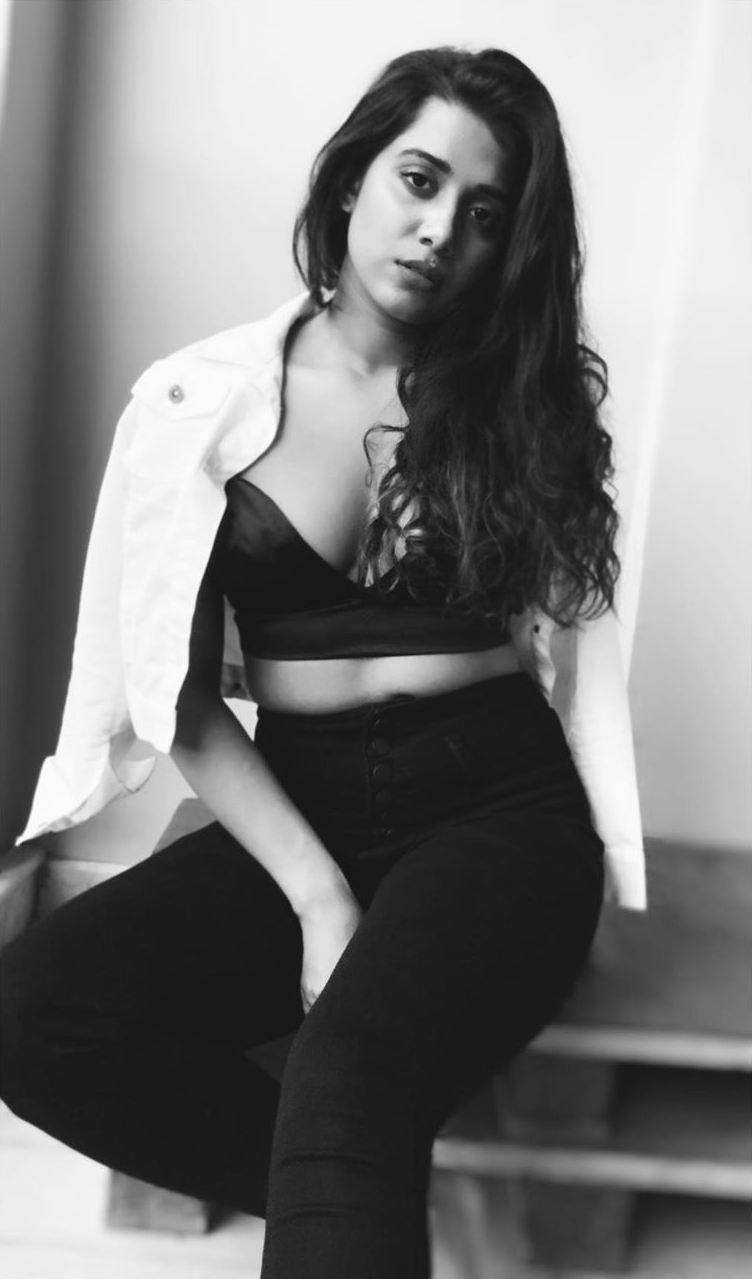 EjLb9ZwVkAM2jRP?format=png&name=large