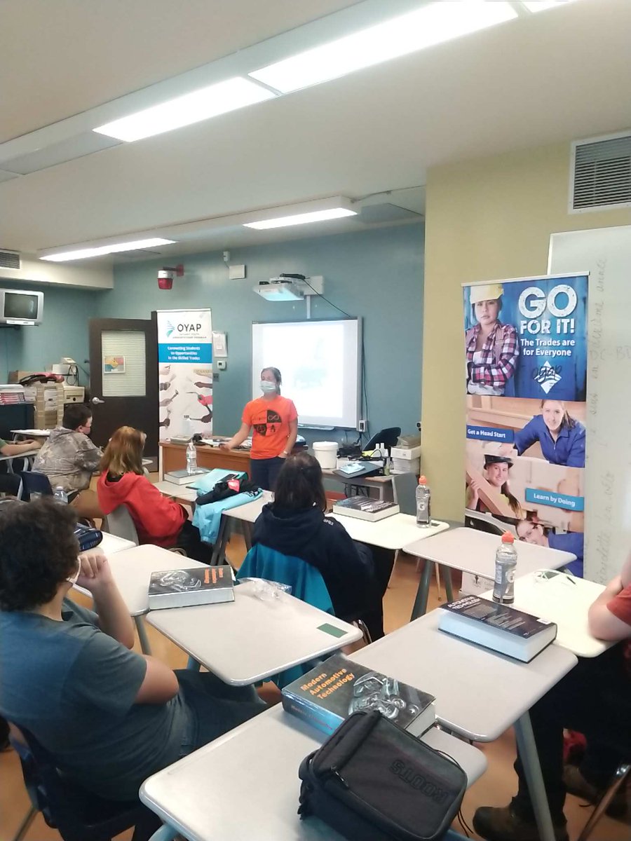 Thanks Ms. Ray for the OYAP presentation at  ALCDSB Tech Site SJW. <a href="/alcdsb/">ALCDSB</a> #OYAP