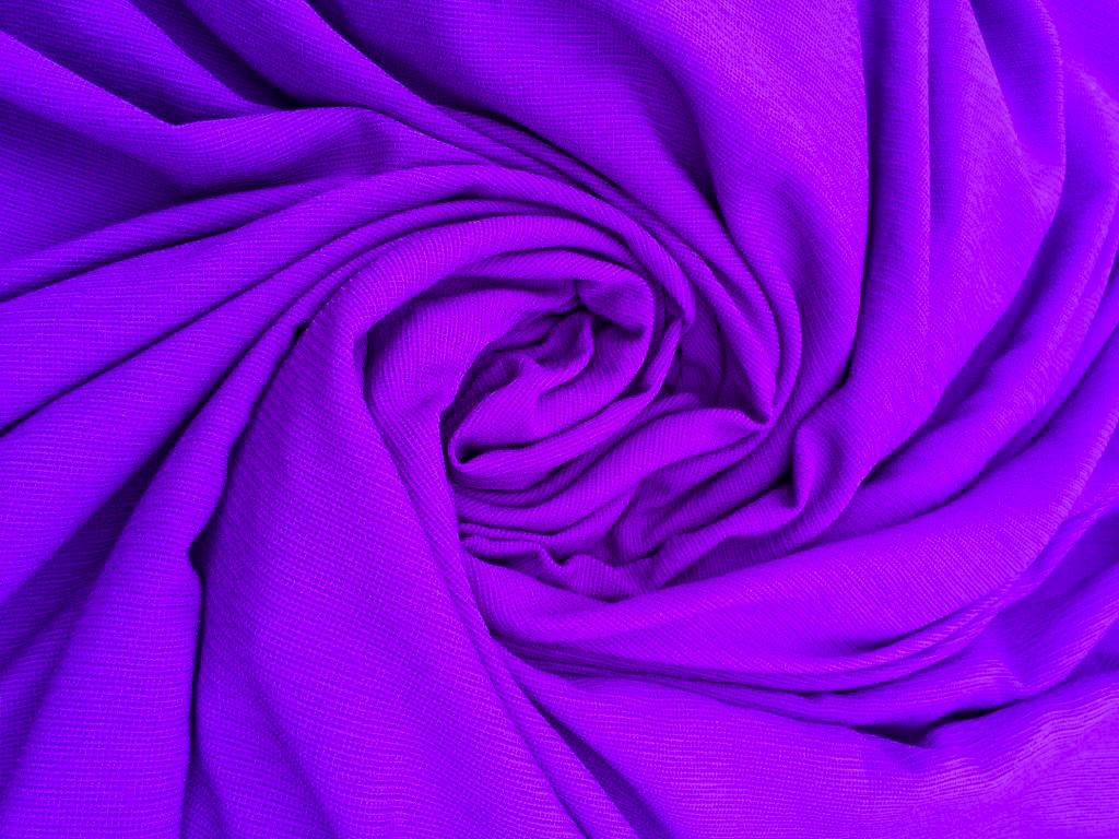_sakyi_ng's tweet photo. Purple silky crepe
800 NGN per yard

Location: Minna
#minnatwitterhangout 
#schoolsreopening 
 Help retweet https://t.co/J0kovettyb