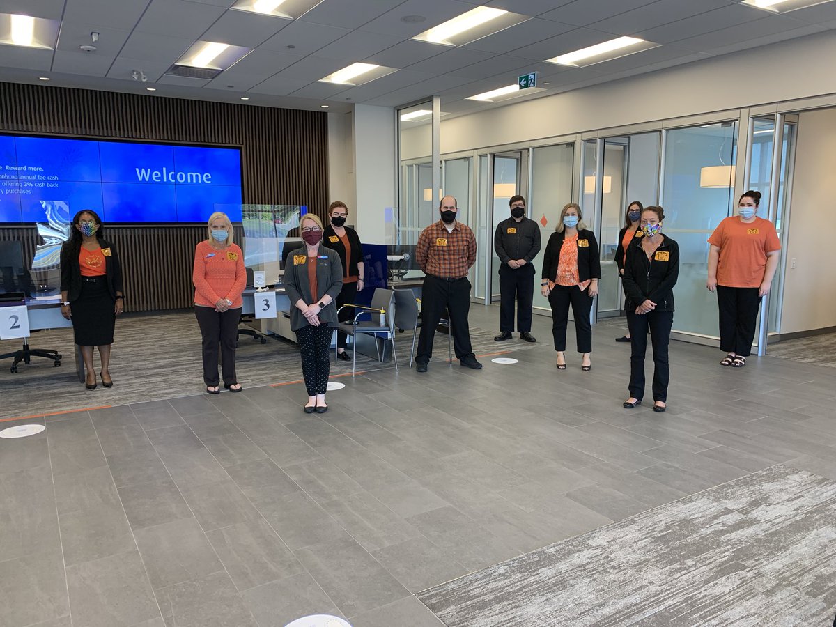 EricaEAIX2's tweet photo. #OrangeShirtDay #EveryChildMatters #proudtoworkatbmo https://t.co/NX4yeiPlLG