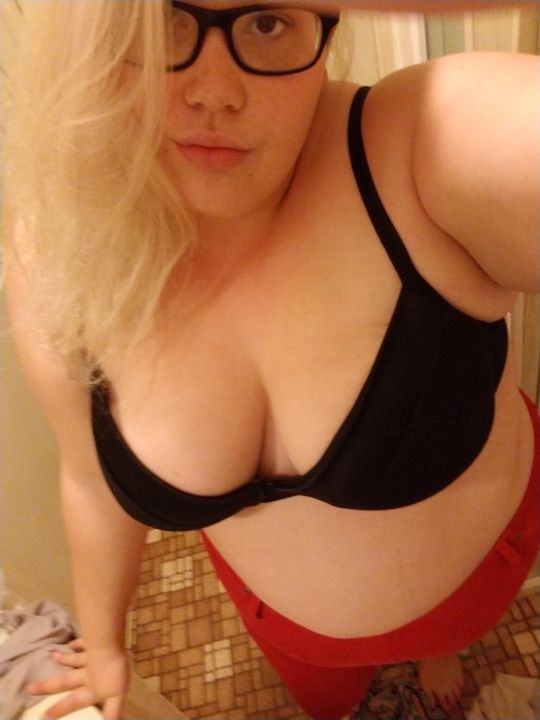 GoddessAnasta20's tweet photo. Feeling extra cute today. #paypig #humanATM #findom #SissyCuckold #cashslave #sissy_slut #Feet #cuck #cuckoldcleanup #goddesswhorship #bbw #cashcow #drain #beta #betahumilation https://t.co/7LFOzpg30b