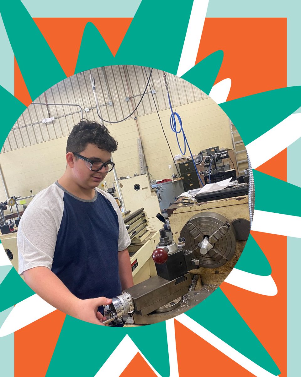 SRTCMonett's tweet image. Precision Machining student working on making a bolt for a jack. #machining #scotttech #futureworkforce