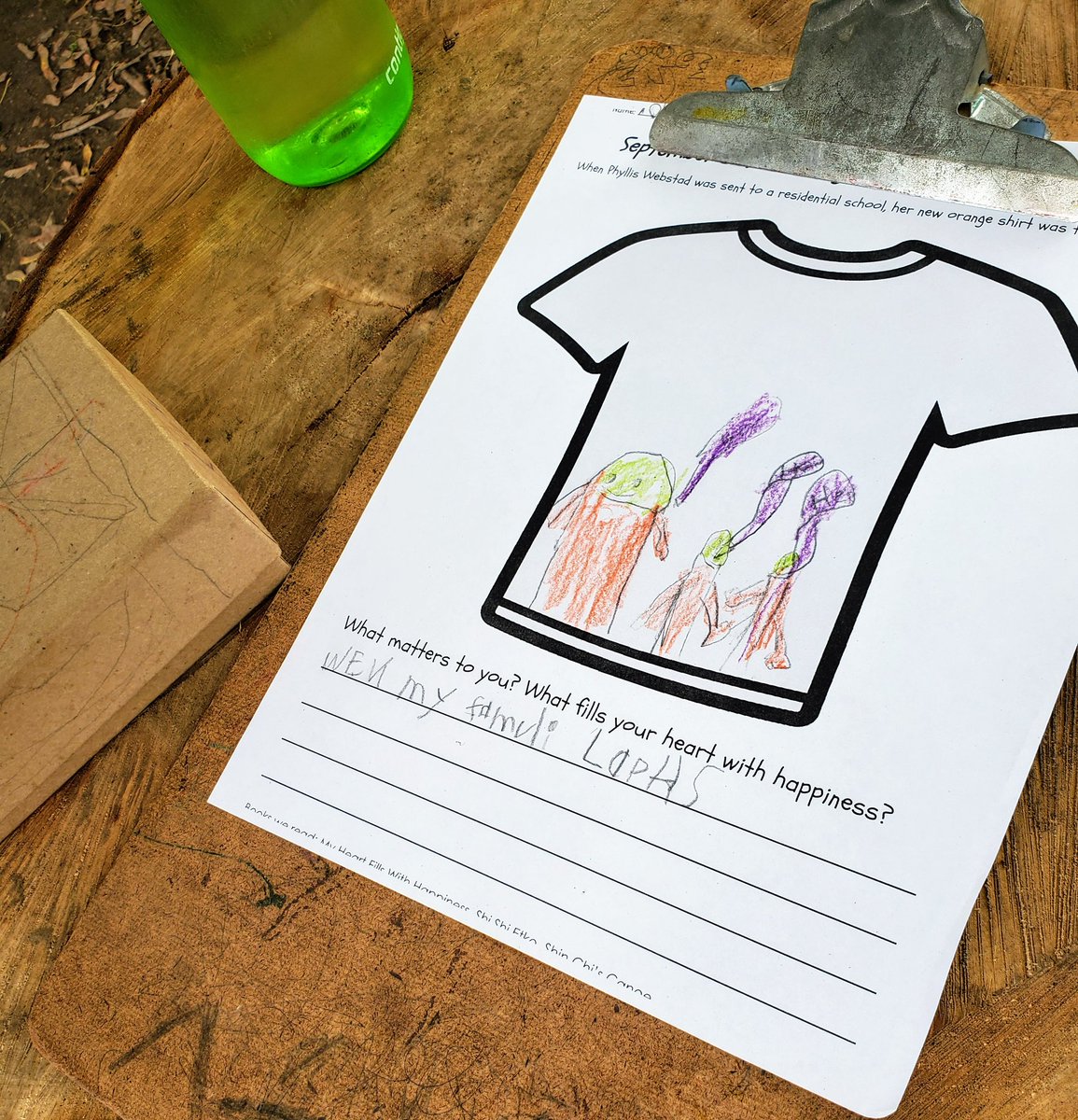 HPAS_Gr1and2's tweet photo. After reading @ltldrum's My Heart Fills with Happiness in the #HPAS Outdoor Classroom, Ss shared "What fills YOUR heart with happiness?" Phyllis Webstad's Orange Shirt mattered to her; we need to remember that #EveryChildMatters, on #OrangeShirtDay &amp; every day!
@tdsb @TDSB_HPAS https://t.co/07vmM0JM4s