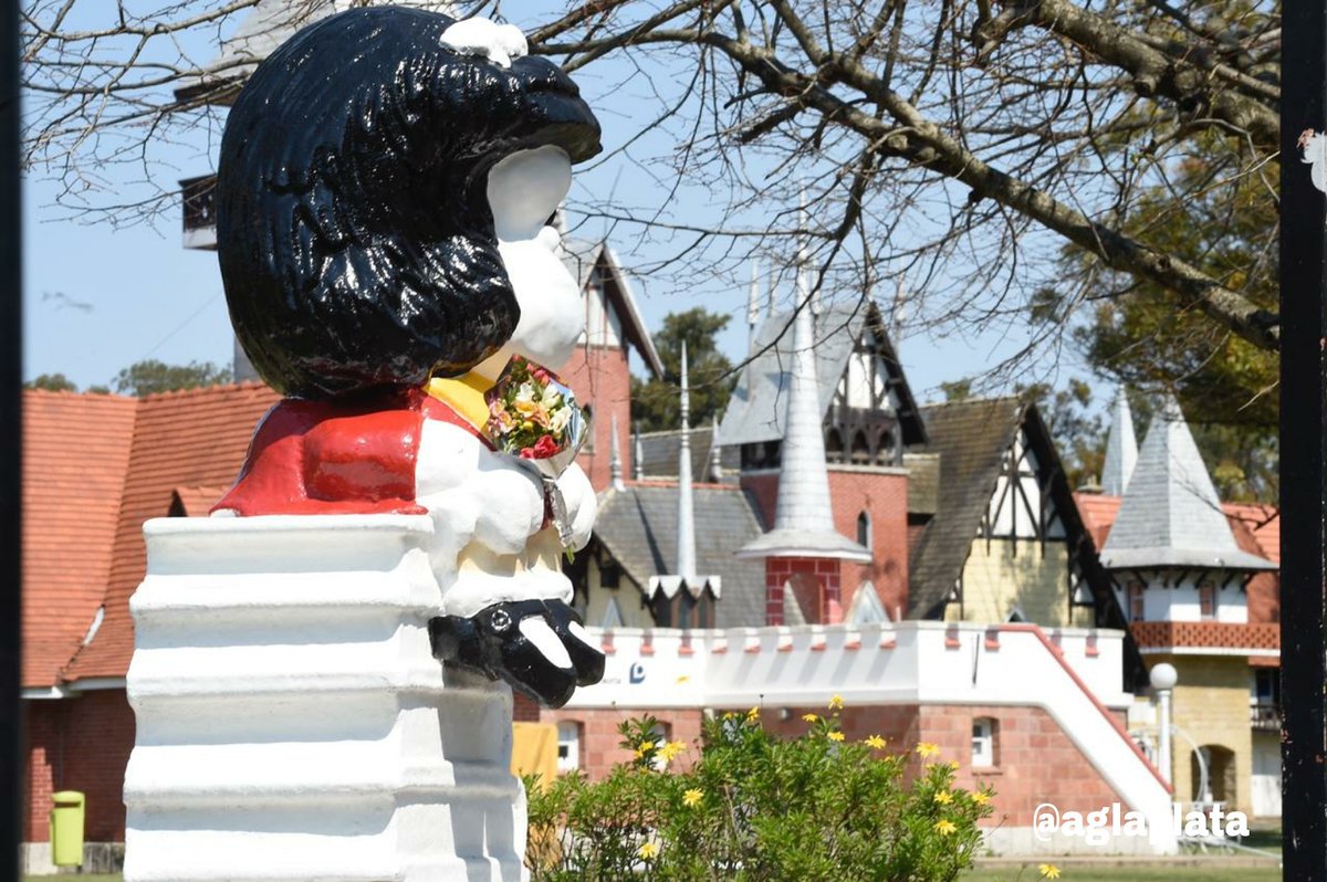 aglaplata tweet media