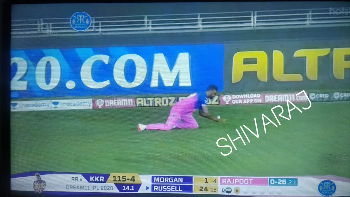 ShivAB085's tweet image. #KodakAndroidTV #KodakTv #Contest #ContestAlert #Cricket #T20 #giveaway #win #prize
Wicket fall for KKR