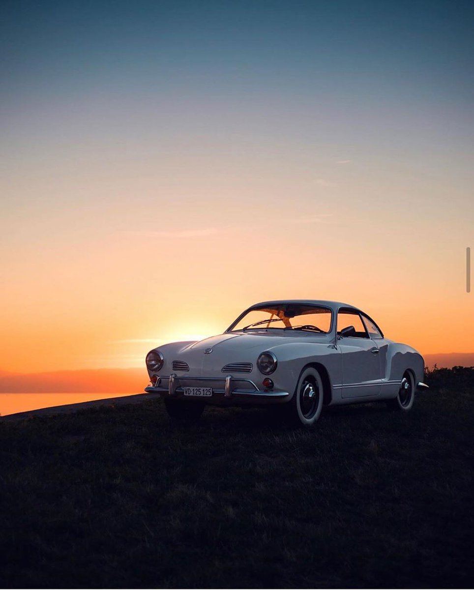 GlobalBlueStone's tweet image. Volkswagen defined the Karmann-Ghia that “she’s the very essence of beauty, wedded to common sense.” and it is difficult not to agree with this definition. it blended the mechanical components and structure of a beetle with a dapper Italian-designed 2+2 coupe.