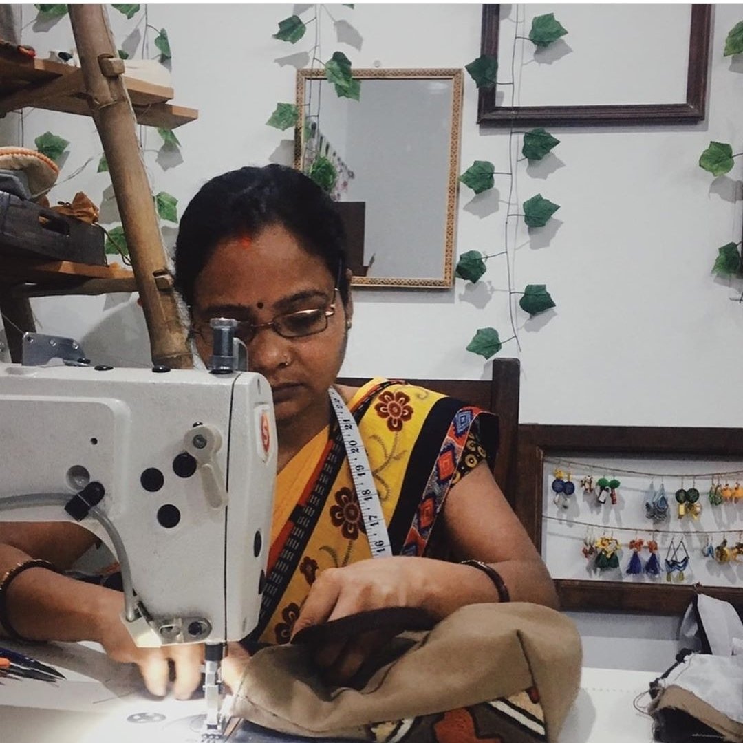 Humans_Of_UP's tweet photo. My mom was diagnosed with cancer when I came back to Varanasi back in 2018. it was her dream to initiate with something creative....
https://t.co/sZcq4soZ4v
https://t.co/iPSK5VDdpr
#houp #humansofuttarpradesh #JusticeForHathrasVictim #womenempowerment #JusticeForManishaValmiki https://t.co/gyY2KlzXPp
