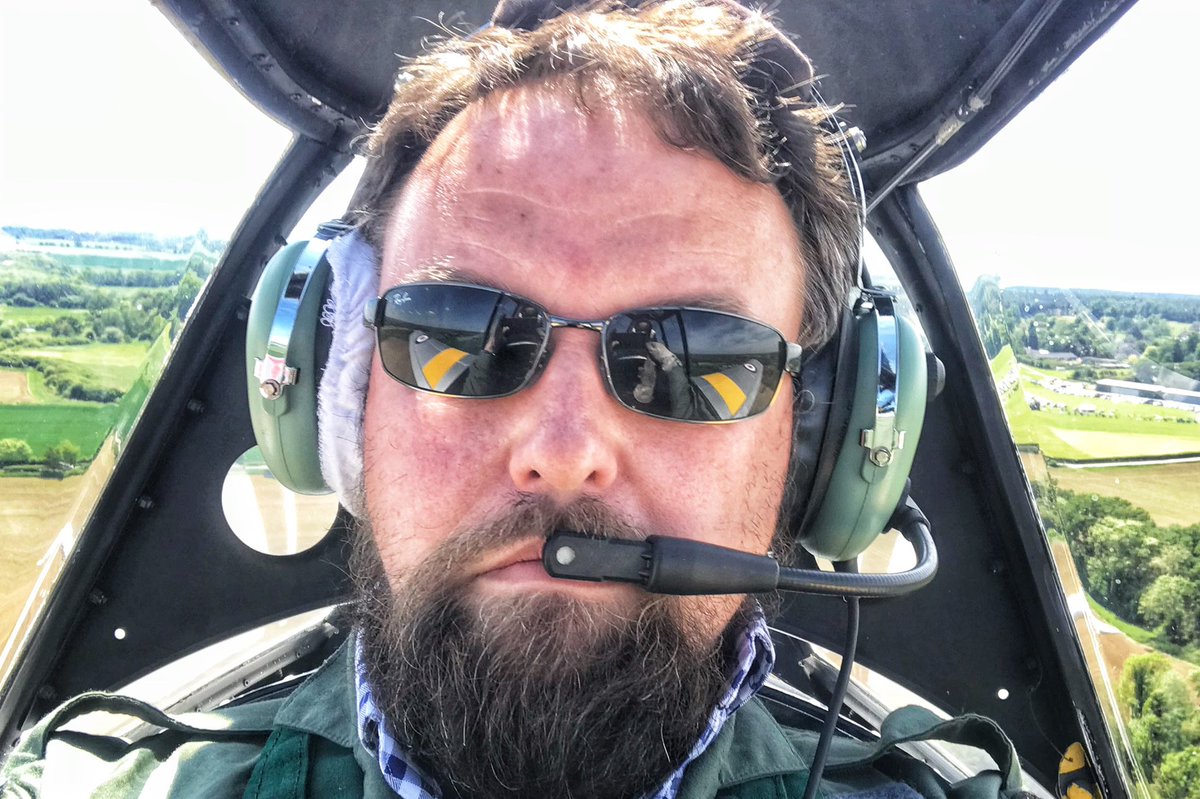 captureasecond's tweet photo. OK @Twitter people - get yourself over to @Jacob_The_Pilot & buy some raffle tickets to be in with the chance of a Chipmunk flight!Then you too can look almost this cool in a Chippie... Beard optional. ;) #jumpjumpjohn #avgeek #captureasecond #chipmunk #competition #prize #raffle https://t.co/SJeoNKesYk