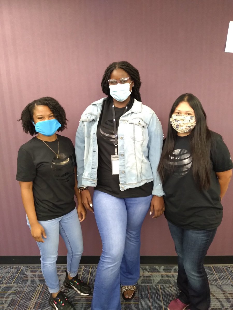 Jlosness's tweet photo. @BRCallCenter #LifeAtATT #TuggleNation #Equality#BRProud

New hire class for AT&amp;T in Baton Rouge🤗 https://t.co/MwteHbcBfg