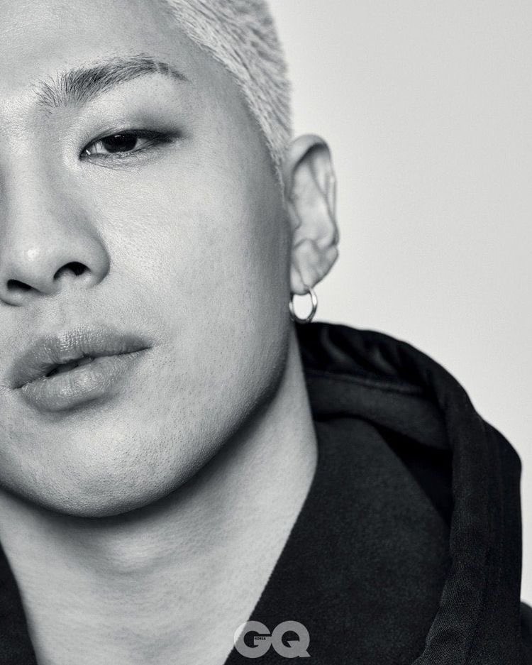 There’s so much shade underneath that jawline you could rest there comfortably without fearing a sunburn  #taeyang  #bigbang