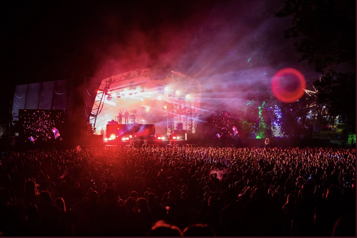 1/ We’re all in the shit right now, all of us across the globe. 

We will come through this but we will be different.