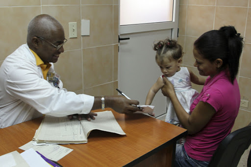 ¡Muchas felicidades a los médicos pediatras cubanos!
#Cuba 
#CubaSalvaVidas 
<a href="/MINSAPCuba/">Ministerio de Salud Pública de Cuba</a>