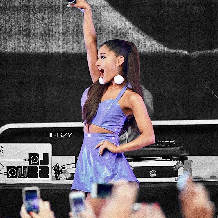 purple being ariana’s colour..a thread <3