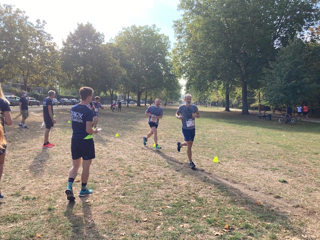 ESMontgeron's tweet photo. 📷⚡ Quelques photos du  #run2kchallenge de Montgeron ! #athle #athletisme #running #pelouse #training #trackandfield https://t.co/KD7MNuzzrU