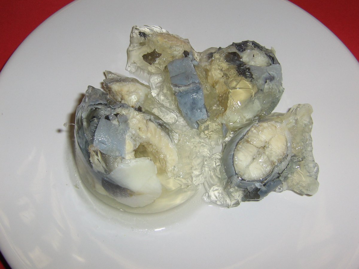 HOW ABOUT SOME DELICIOUS JELLIED EELS?