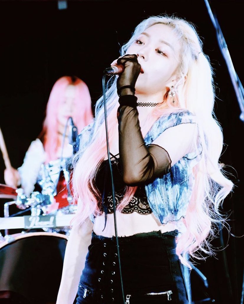 rqarchive's tweet photo. 200930 ✦ jayoung__v ig update

#롤링쿼츠 #자영 
#rollingquartz #jayoung https://t.co/ZnPSBQa0Kx