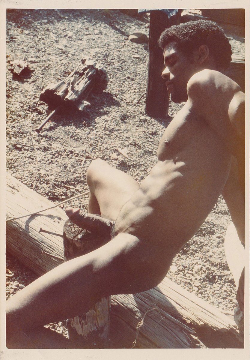 heretikradikal's tweet photo. And he was a gay humming-bird, fluttering and darting his long needle beak into the heart of a bell-flower.

—#ClaudeMcKay, 1928 Home to Harlem v/#BruceNugent GR
*img 1970s #SDStudio (aka #SierraDomino &amp; #CCalvinAnderson) male nude sitting in a pole, v/@homobilia https://t.co/pbFA7tzEcN