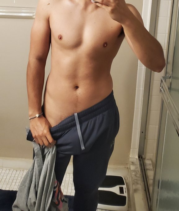 Get on your knees and beg like a pig to serve me 
I am going to destroy your marriage ?
?
[ cashmaster