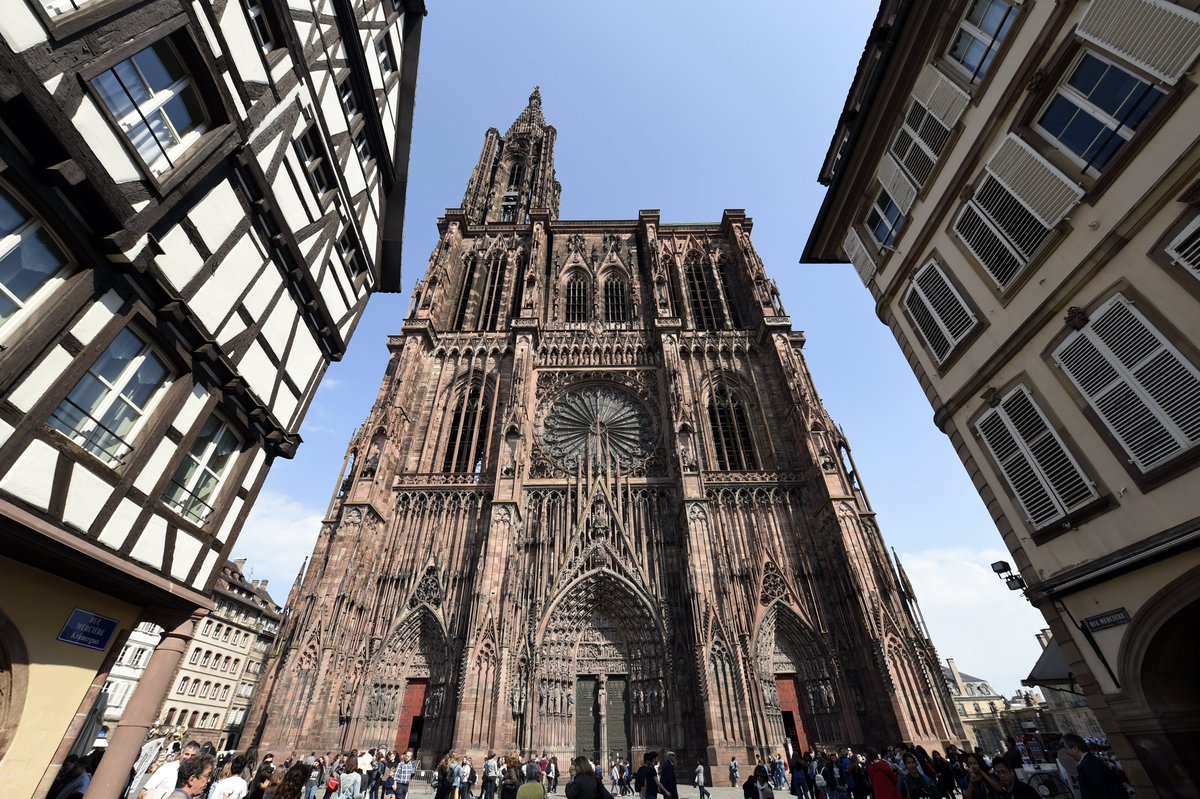 La cathédrale de Strasbourg élue la plus belle de France
francebleu.fr/infos/culture-…