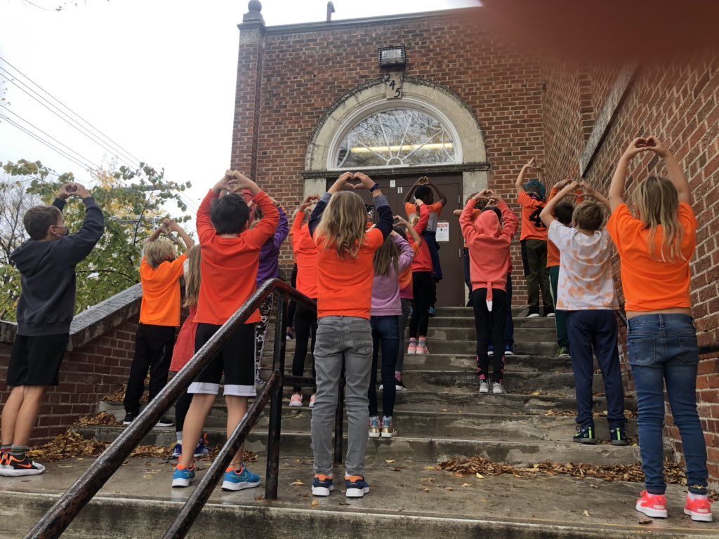 Queenston School tweet media