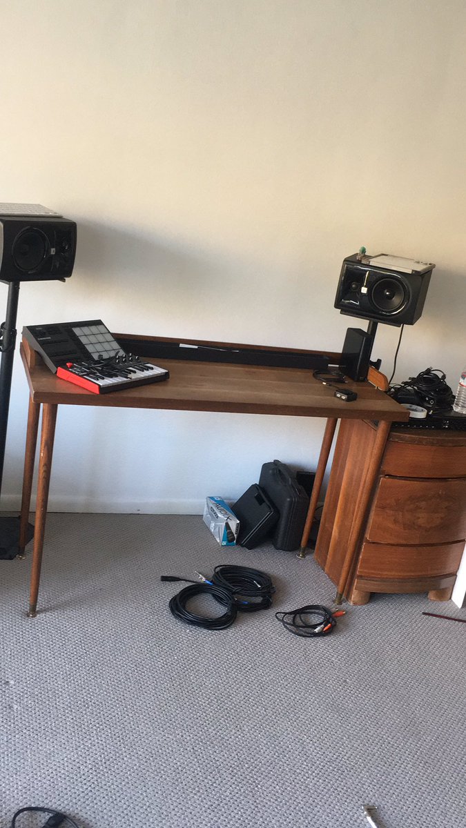 Mr_Studders's tweet photo. Slowly but surely coming along. 

#sounddesign #gameaudio #studio https://t.co/8R9jZrncSw
