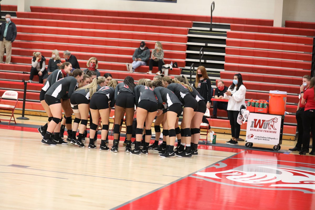 IWUWildcats's tweet image. #7 @IWUVBall goes up 2-0 over #1 @MUKnights in Luckey Arena!

Fans we apologize for the poor stream tonight due to internet connection issues. 

#18Teams1Program #All4Him