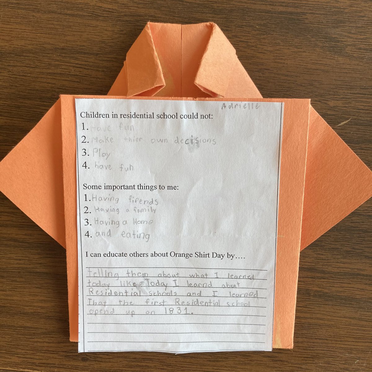 Division 6 learned about the impact of residential schools this week. 

They displayed their learning by making origami orange t-shirts and reflecting on their new knowledge! 

#EveryChildMatters #OrangeShirtDay <a href="/VSB39/">Vancouver School Board</a> <a href="/renfrewschool/">Renfrewschool</a>