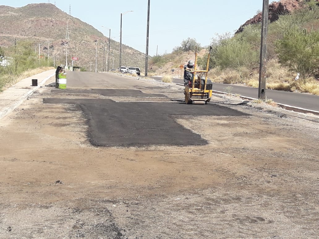 victor_marin's tweet photo. Programa #MejoramientoVial en carretera internacional salida sur. https://t.co/qVp7jyNZxR