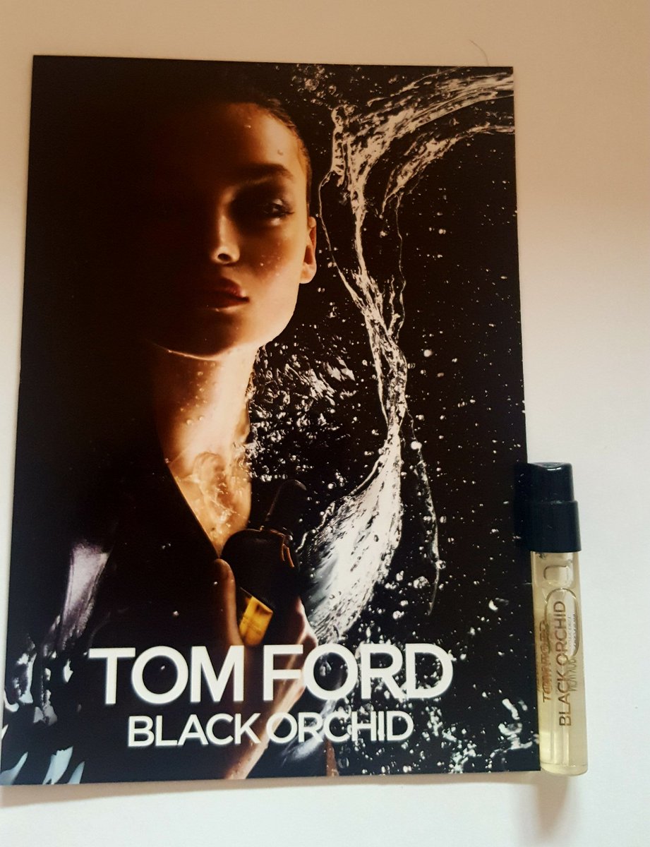 PerfectParfums's tweet image. Name of the Company- @TOMFORD  

The perfume name- Black Orchid

What I Like about B.Orchid- The bottle matches the scent. Dark| Lavish and Luxurious. Long Lasting

How I would descride B.Orchid- Ylang-ylang| Black plum| Patchouli

Fact- @TOMFORD Full name is Thomas Carlyle Ford