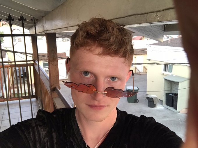 New birthday haircut! https://t.co/dYZTz4yBjc