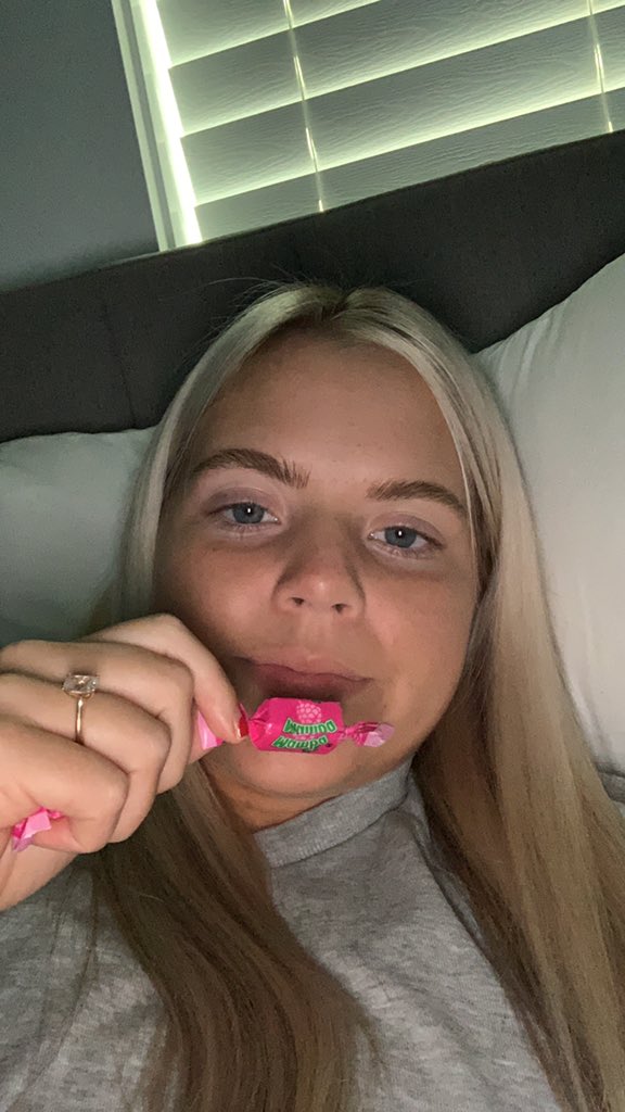 jaylierasmussen's tweet photo. my all time favorite candy. also, i’m engaged https://t.co/mNWPw4iqf4