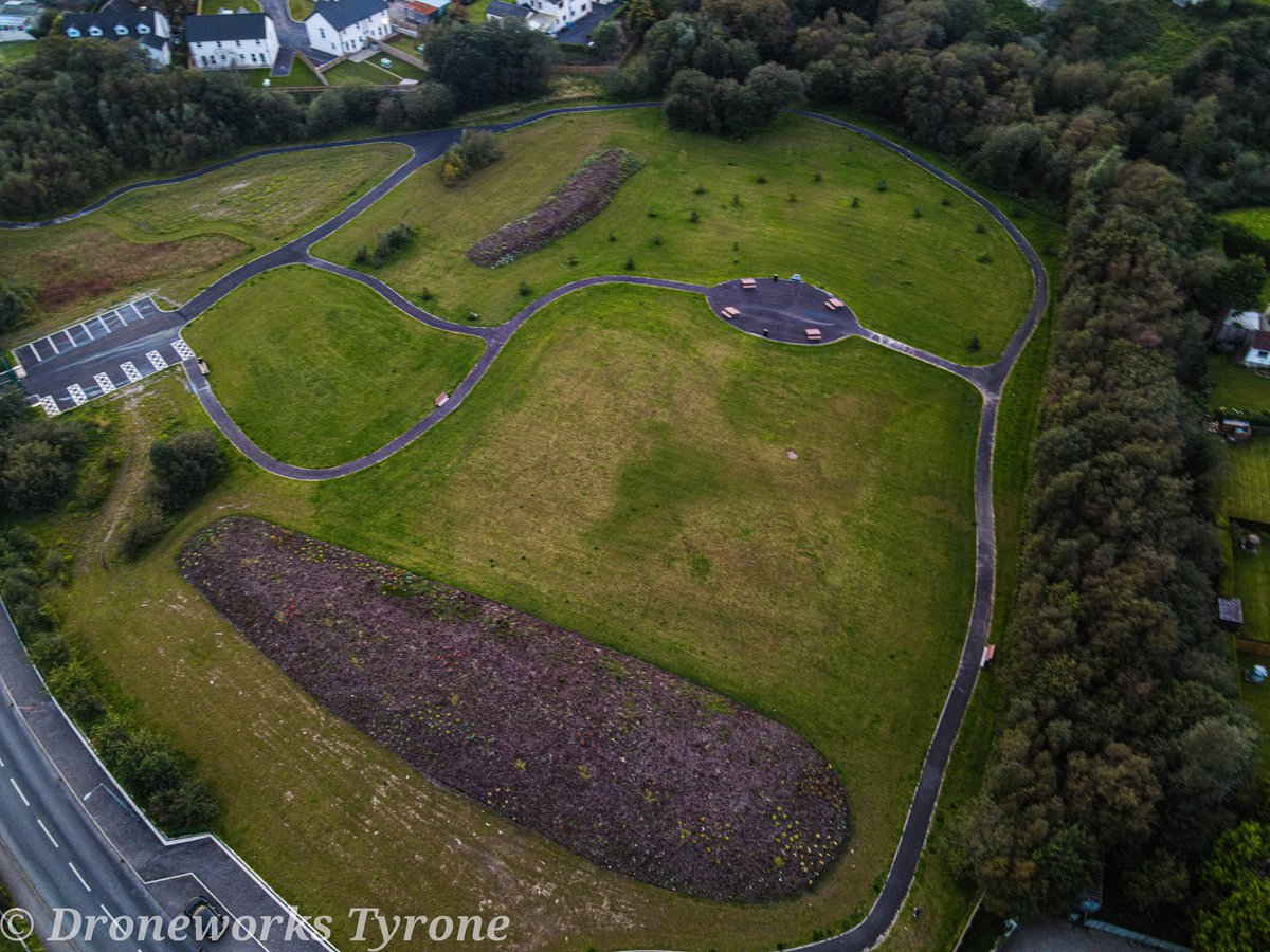 Droneworkstyron's tweet photo. ⚽ St Julian's Road ⚽
It seems like many moons ago when the likes of Roy Keane, Patrik Berger, Marcel Desailly & Roy McCreadie graced St Julian's Road.
The former home of Omagh Town F.C has now been transformed into St Julian's Park after many years of laying abandoned https://t.co/1ksbnKsIKF