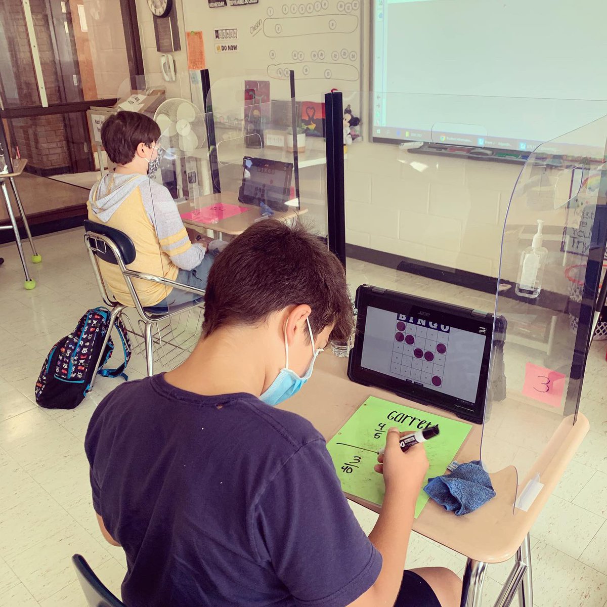 mathismythANG's tweet image. ✨𝙲𝚘𝚗𝚟𝚎𝚛𝚝𝚒𝚗𝚐 𝙵𝚛𝚊𝚌𝚝𝚒𝚘𝚗𝚜 &amp;amp; 𝙳𝚎𝚌𝚒𝚖𝚊𝚕𝚜✨
Who wants to play MATHO?