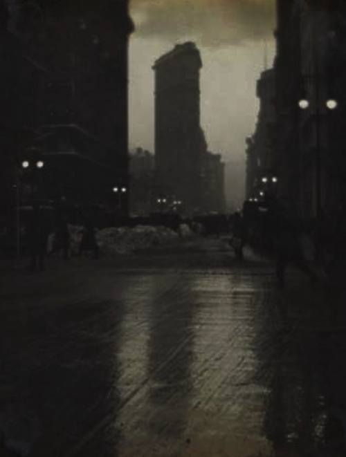 Tintamarre6's tweet photo. Flatiron 

#KarlStruss https://t.co/WOS7wrN8MR