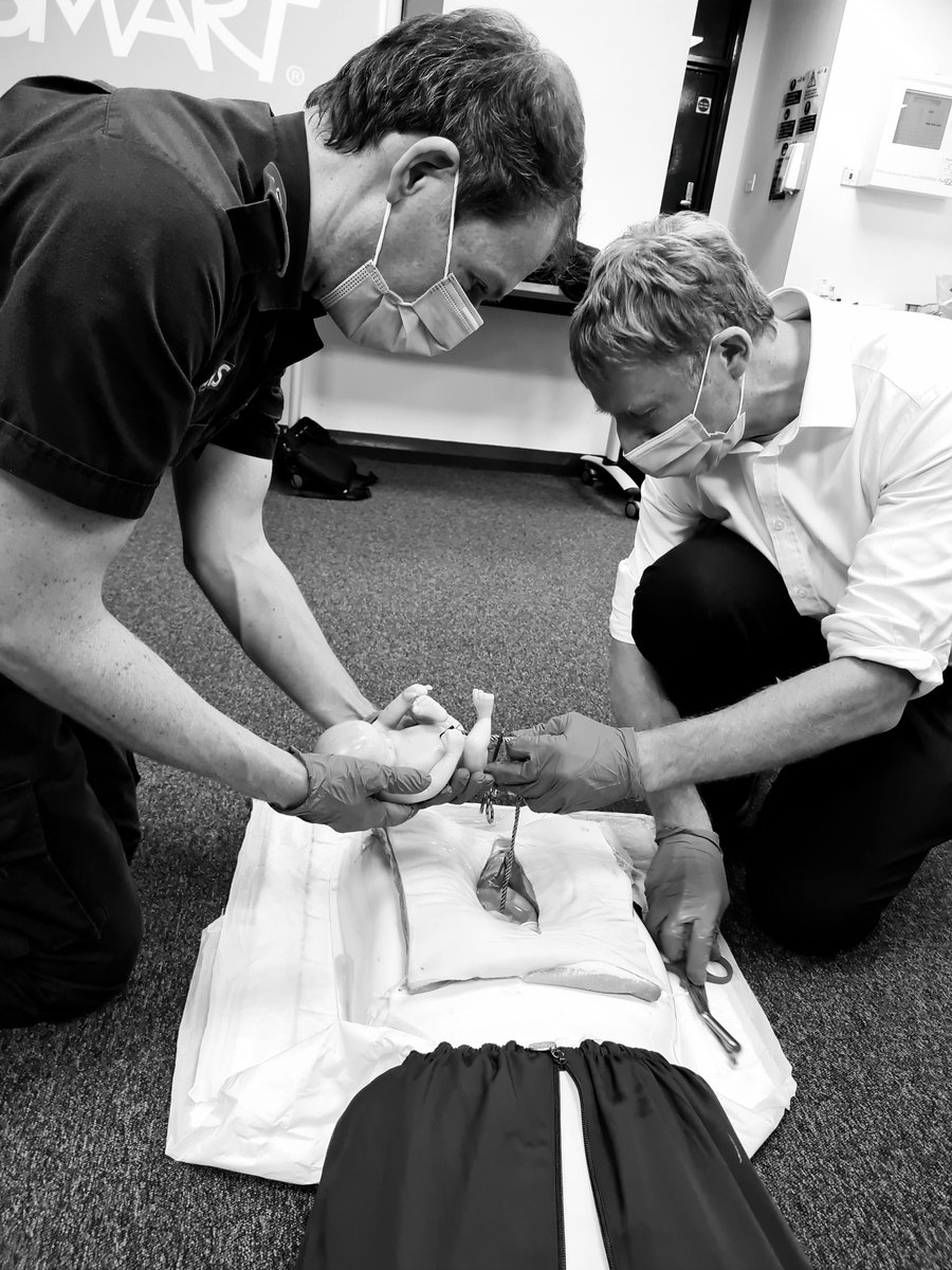 SAVESHQ's tweet photo. Last night was the first night our #SAVES responders have had a practical #CPD day since start of COVID. With some PPE, limited numbers and social distancing outside of practicals, we covered Perimortem C-Sections. 

Read more: https://t.co/H8teI9pHGw https://t.co/mRtbhzPkAU