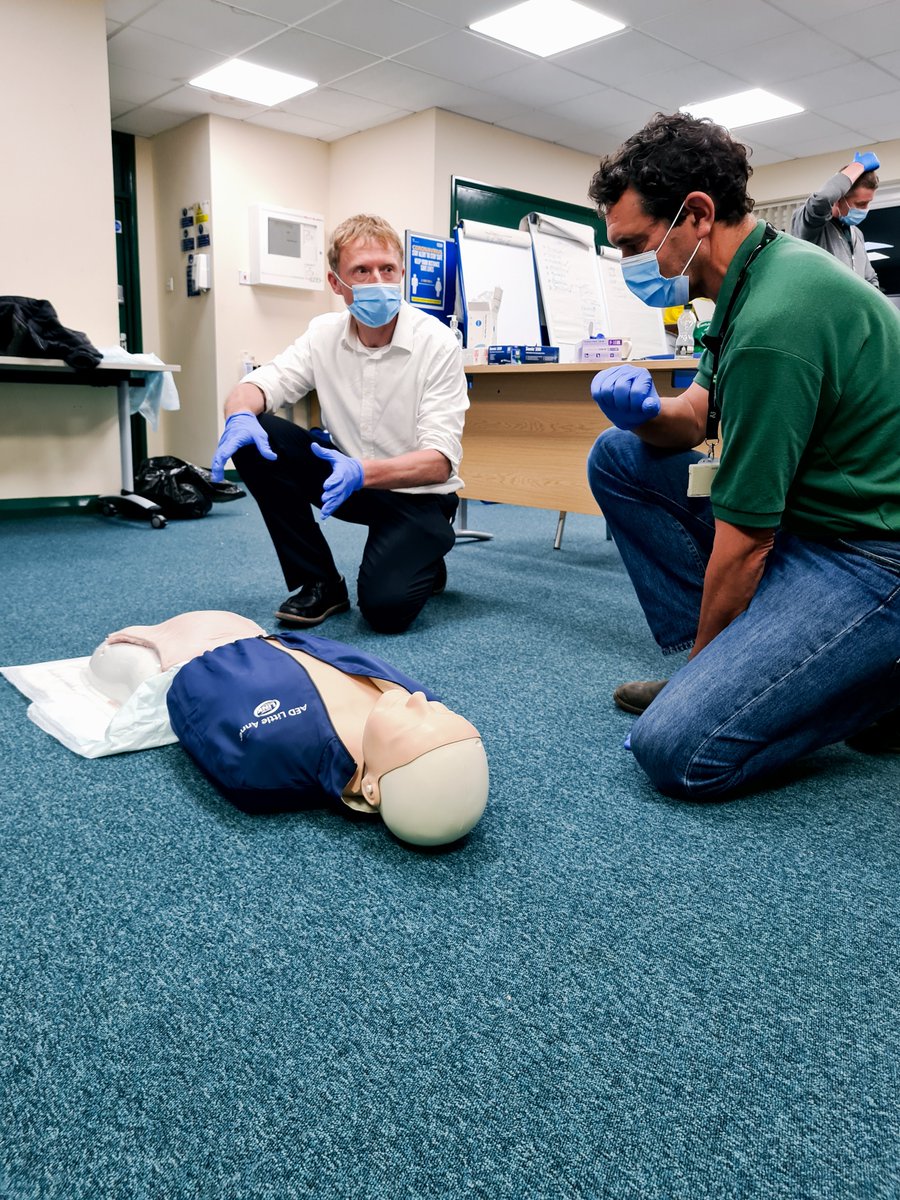 SAVESHQ's tweet photo. Last night was the first night our #SAVES responders have had a practical #CPD day since start of COVID. With some PPE, limited numbers and social distancing outside of practicals, we covered Perimortem C-Sections. 

Read more: https://t.co/H8teI9pHGw https://t.co/mRtbhzPkAU