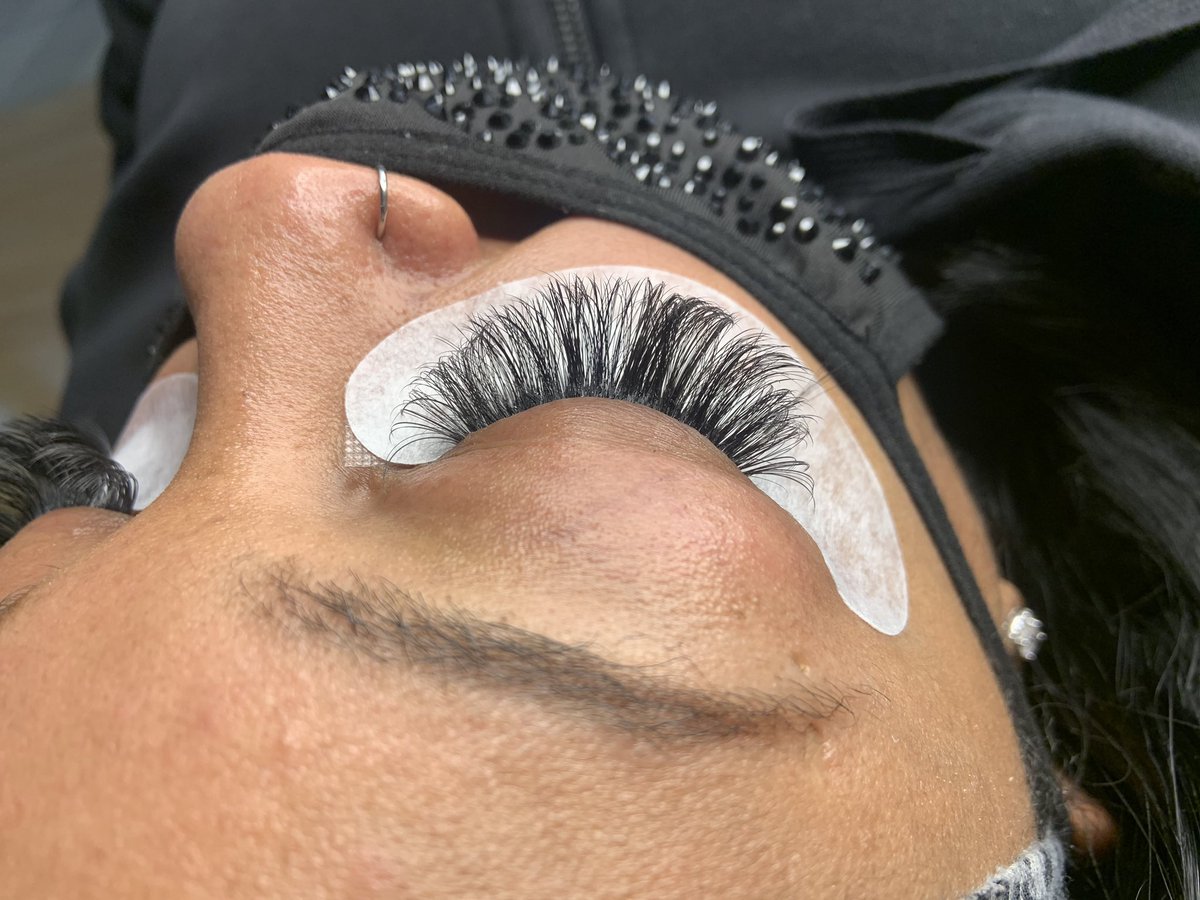 BeautyInA_Blink's tweet photo. Sorry I Can’t Hear You Over The VOLUME Of These LASHES 🤎

.⁣
.⁣
.⁣
.⁣
.⁣
#lashes #lashextensions #volumelashes #extensions #eyelashextensions #lipgloss #lashserum #lashtech #eyelashesextensions #lashedup #lashed #lashing #wispylashes #wispy #megavolumelashes #megavolume https://t.co/zt3d4QJGkH