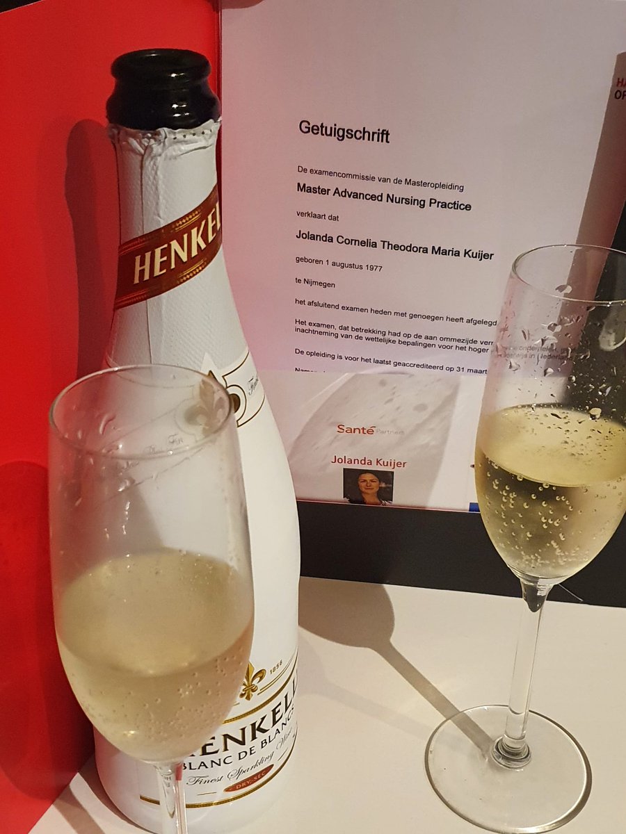 Vandaag #MANP diploma #verpleegkundigspecialist AGZ in ontvangst mogen nemen. #trots