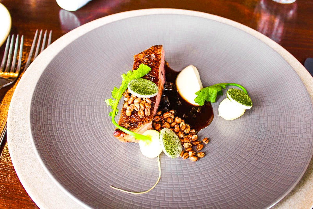 Introducing our early dining tasting menu. Take advantage of the curfew and indulge in our 5 course tasting menu available for bookings between 4.30pm and 6.30pm at £50 per person. 
To book click here - ow.ly/8Tp150BFUCk