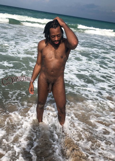 Looking forward to another beach day 🏝️  Full set going up on @PocketStarscom   ONLY $3 💦 https://t.co/zKb2n5xkHG