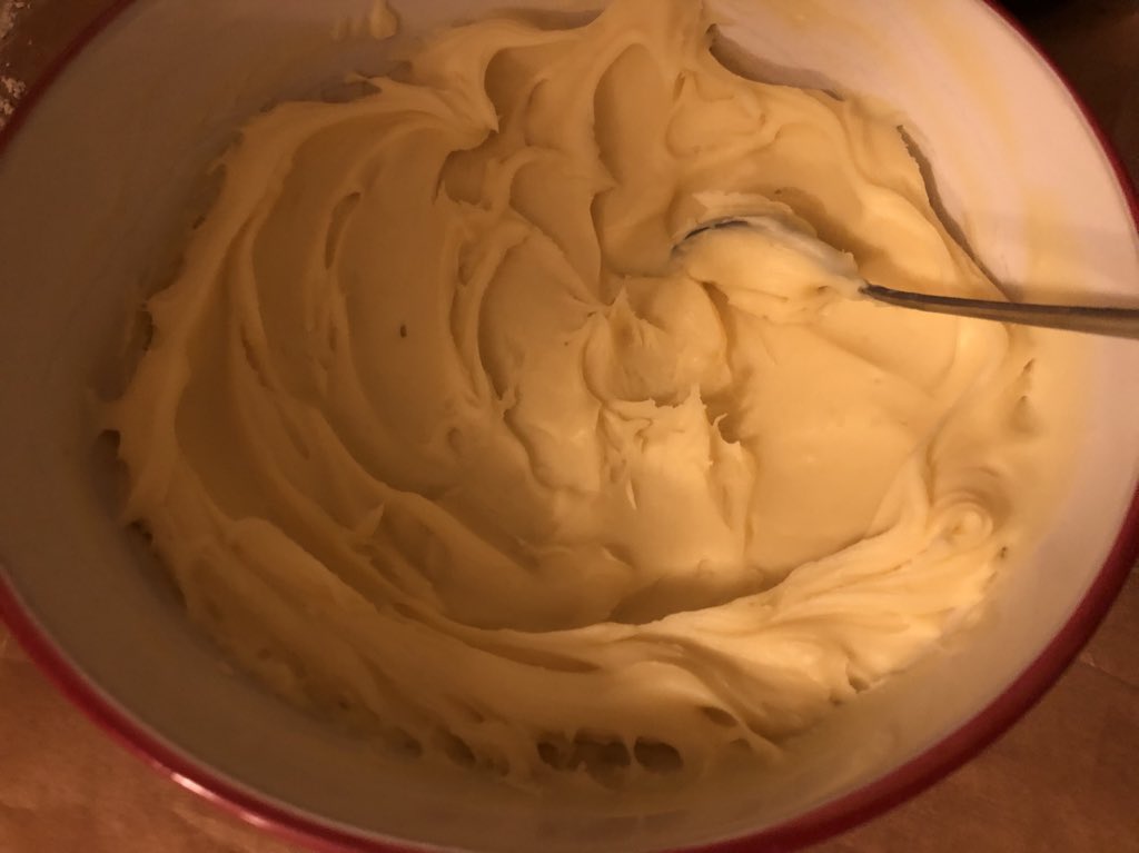 white chocolate ganache is basically solid now and so I'm going to roll them into ballsthis is basically the same as making white chocolate truffles