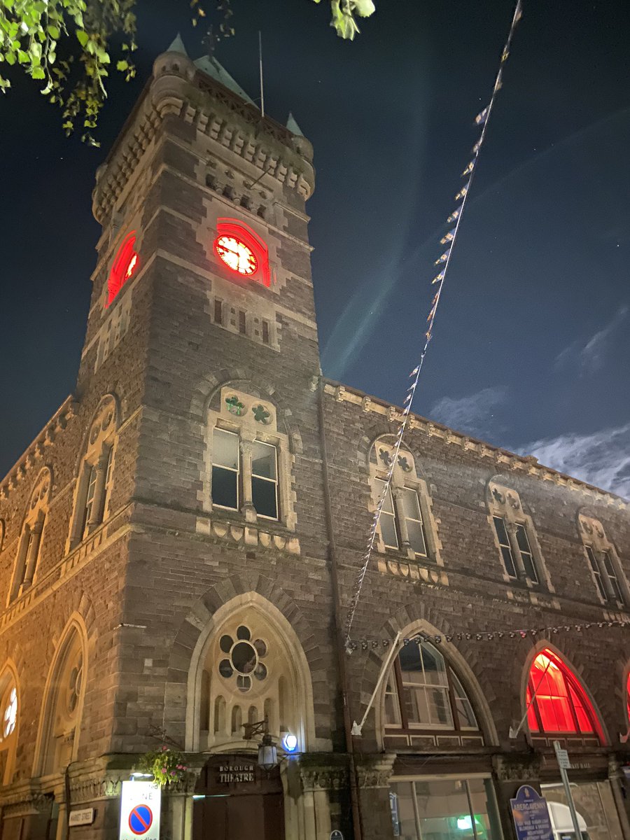 a4btweets's tweet photo. Tonight, the Town Hall has been lit up to support the @LightItInRed campaign that draws attention to the critical condition of the UK live event and entertainment industry. We miss our theatre!🚨🎭❤️ #LightItInRed #WeMakeEvents #WeMakeEventsCymru #creudigwyddiadau #BackTheBorough https://t.co/tzvqEgoVaG