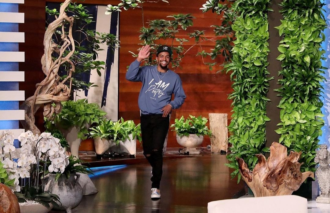 BRANDON LEAKE at <a href="/TheEllenShow/">The Ellen Show</a> 

#brandonleake #brandonleakepoetry #spokenword #agt #goldenbuzzer #poet #poetry #ellenshow